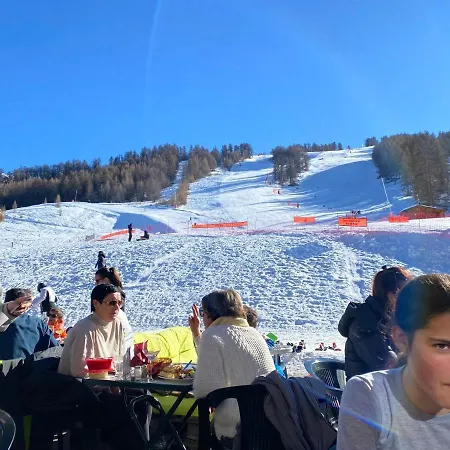 Апартаменты Studio Le Sauze Proche Piste 4 Couchages Enchastrayes